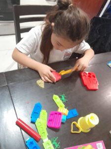 Jugar también es aprender… y crecer 666448726 1246056104371153 671401463458220261 n